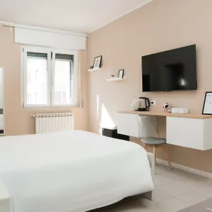 Apartament Dieci By Comorooms, Como
